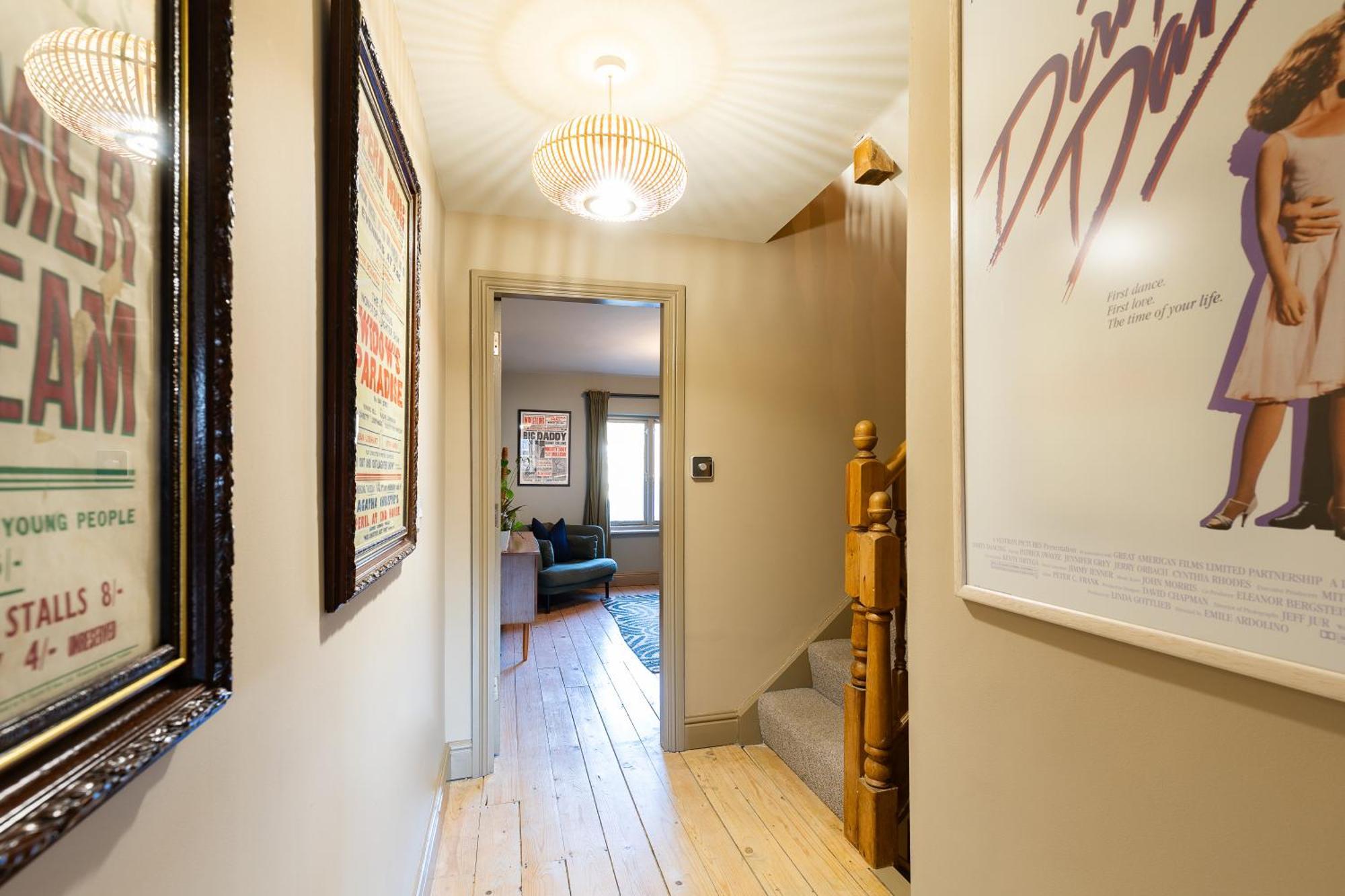 Stylish Seaside Home With King Beds And Parking スカーバラ エクステリア 写真